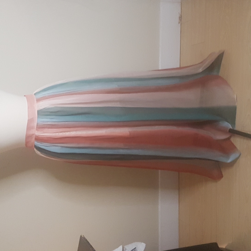 Sheer and colorfull maxi skirt - Picture 5 of 13